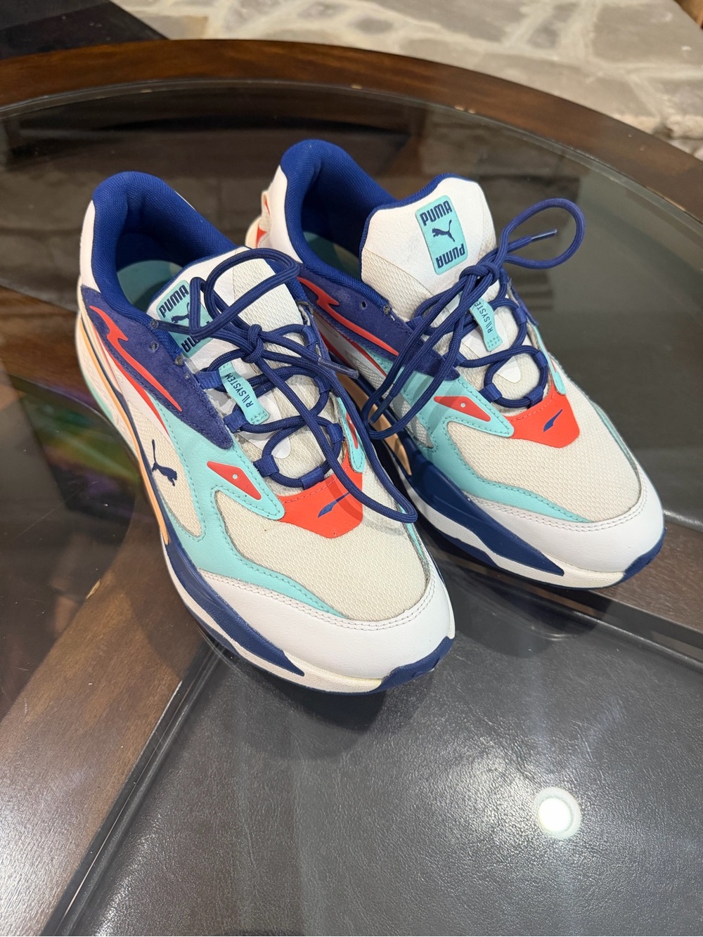 Puma RS-Fast Courtside in the "White Angel Blue/Elektro Blue" men’s sneakers.